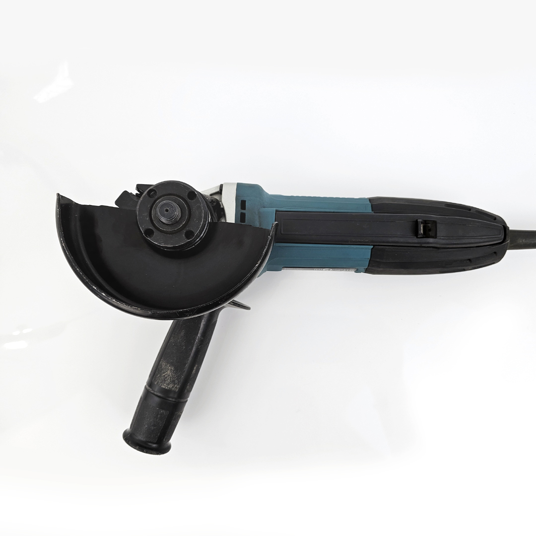 Esmeril angular 4 1/2 Makita GA4534 - Semi Nuevo