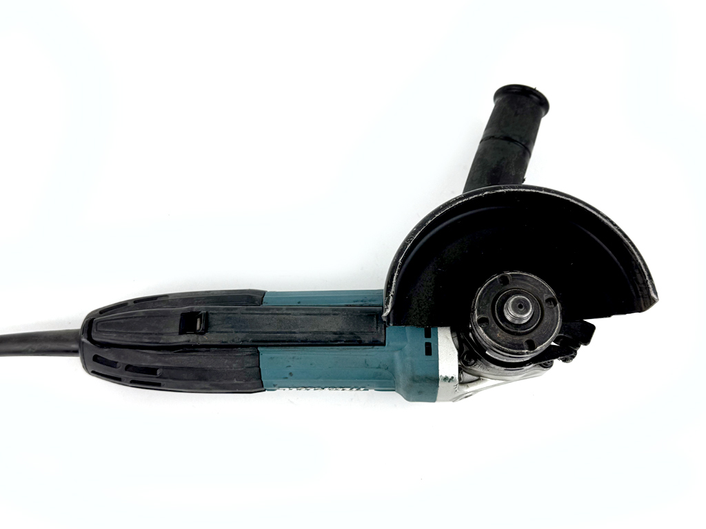 ESMERIL ANGULAR 4 1/2 MAKITA M.GA4534 ALAM.720W/1000